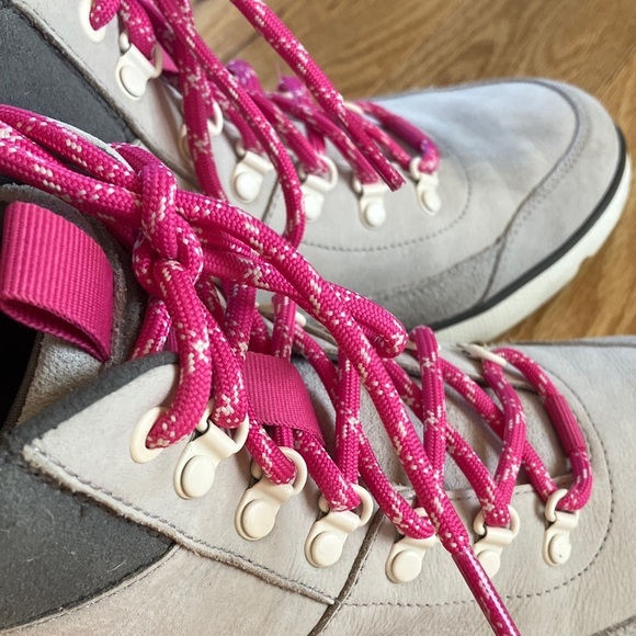 Cole Haan Grand Zero Gray Leather Women's Hiking Boots with Pink Laces - Picture 4 of 11